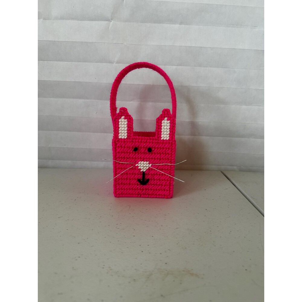 Mini Easter Basket with Magenta Sparkly Bunny – Colorful Plastic Canvas Handmade
